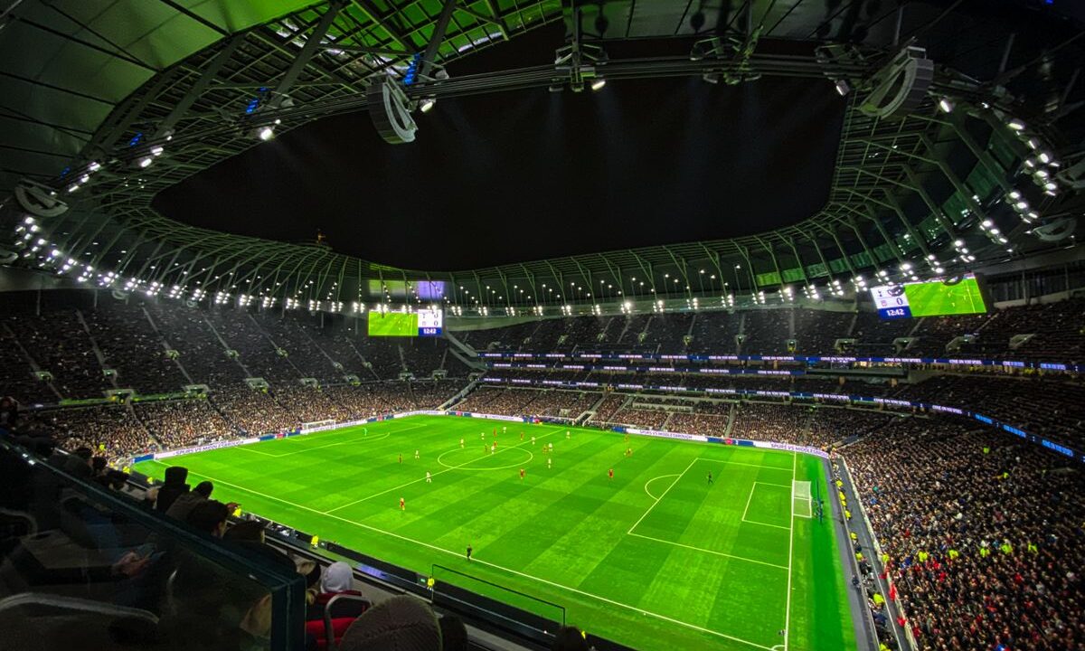 Gece maçı oynanan stadyum