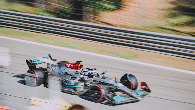 Formula 1 araçları pistte